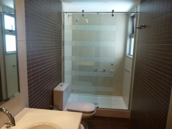 Lujoso departamento en edificio de categoría en 1º fila.